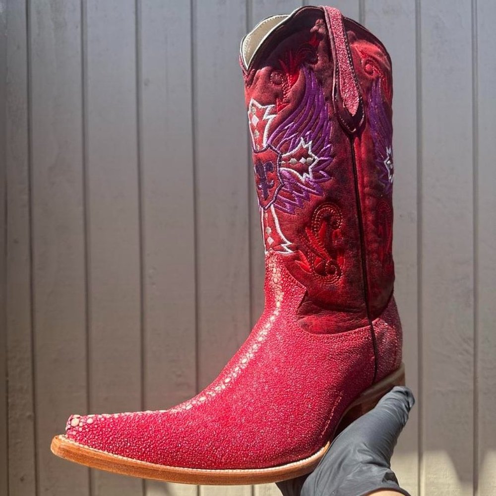 #17 Western Boot with Metallic Red Wine Stingray Finish, Style Model 6709